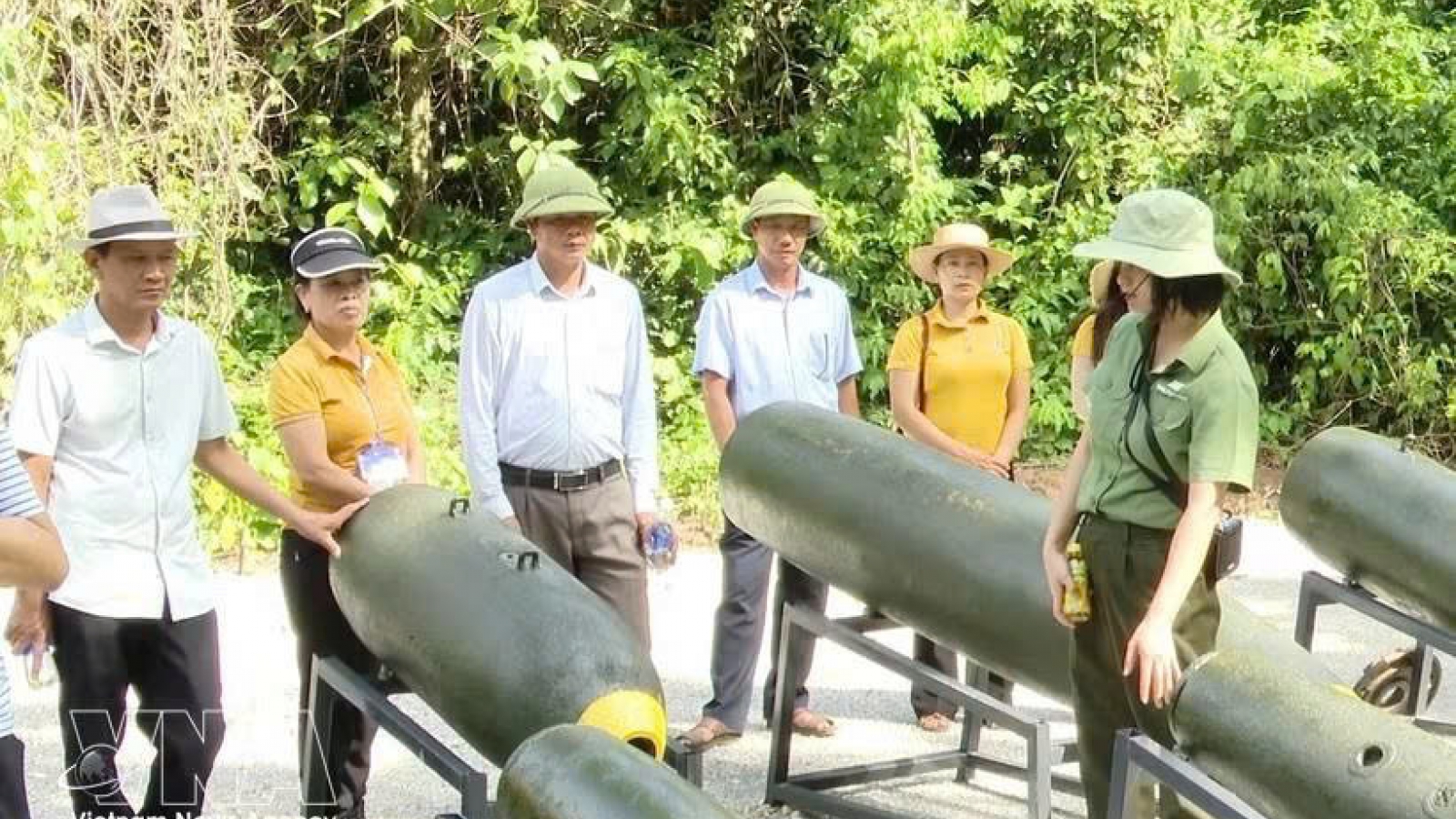 Command Cave tour breathes new life into Truong Son legend
